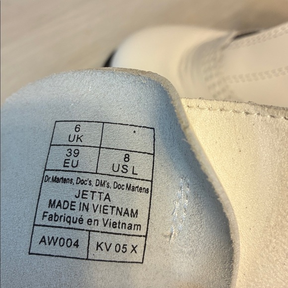 Dr. Martens White leather Jetta zip up Ankle Boots with Black Soles size 8 - Picture 7 of 8